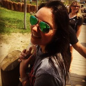 Meet your Posher, Sydney